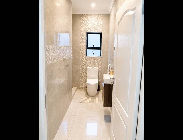 5 BEDROOM PROPERTY TO RENT IN LYNNWOOD GLEN